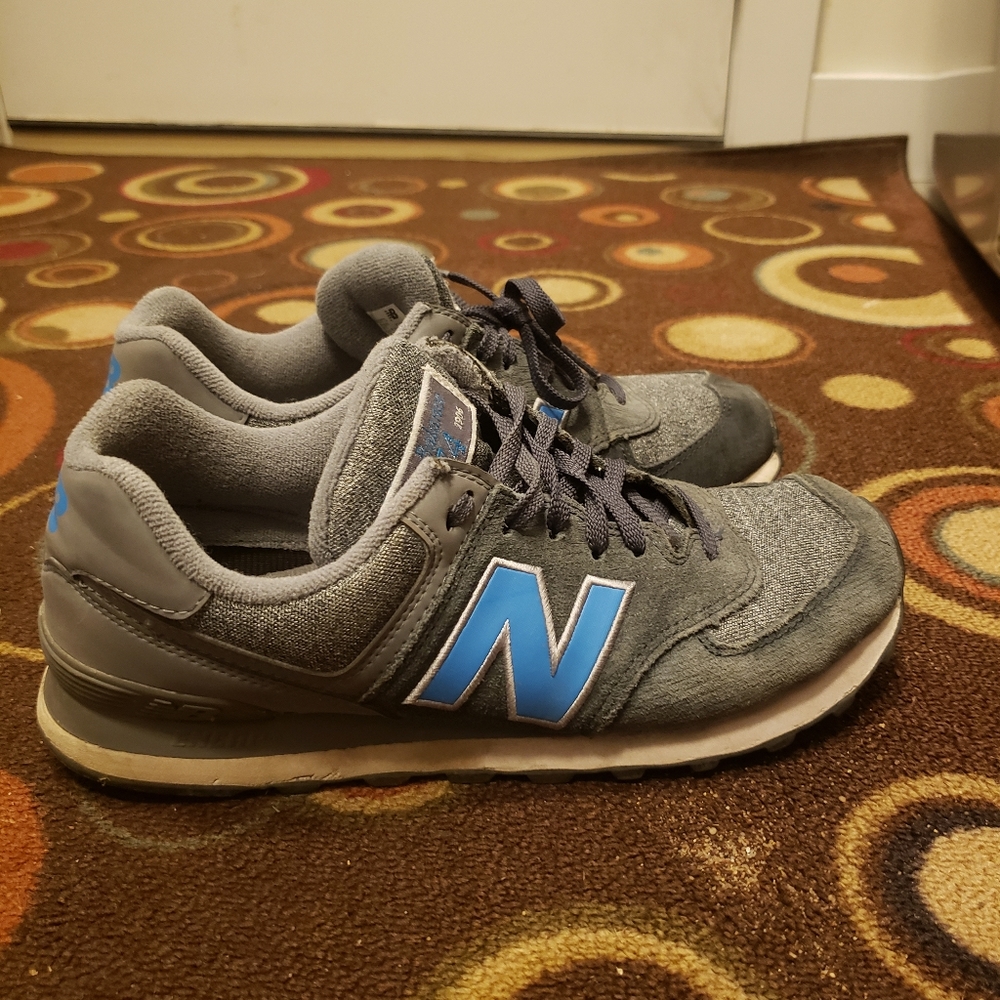 Men's New Balance 574 size 9